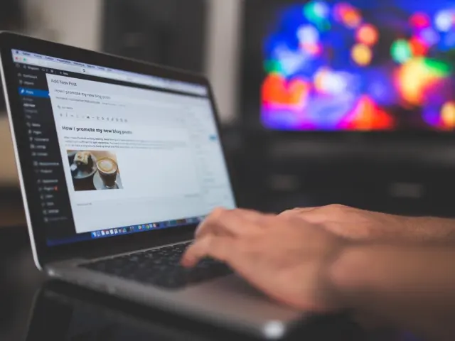 How to Write a Developer Bio: Step by Step